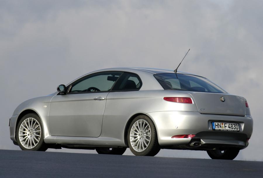 Alfa Romeo GT (937C) 2003 года  (WW) (фото 11 из 53)